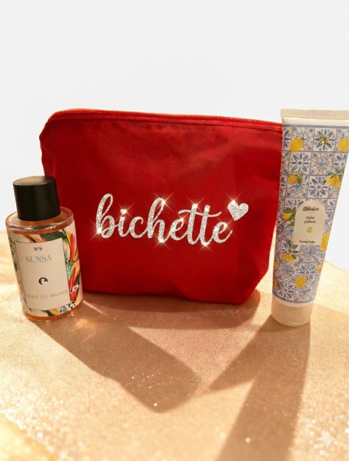 Trousse de maquillage rouge