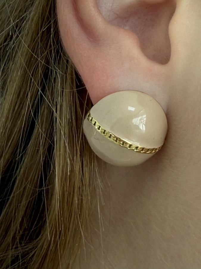 Boucles d'oreilles boule beige Nakupenda